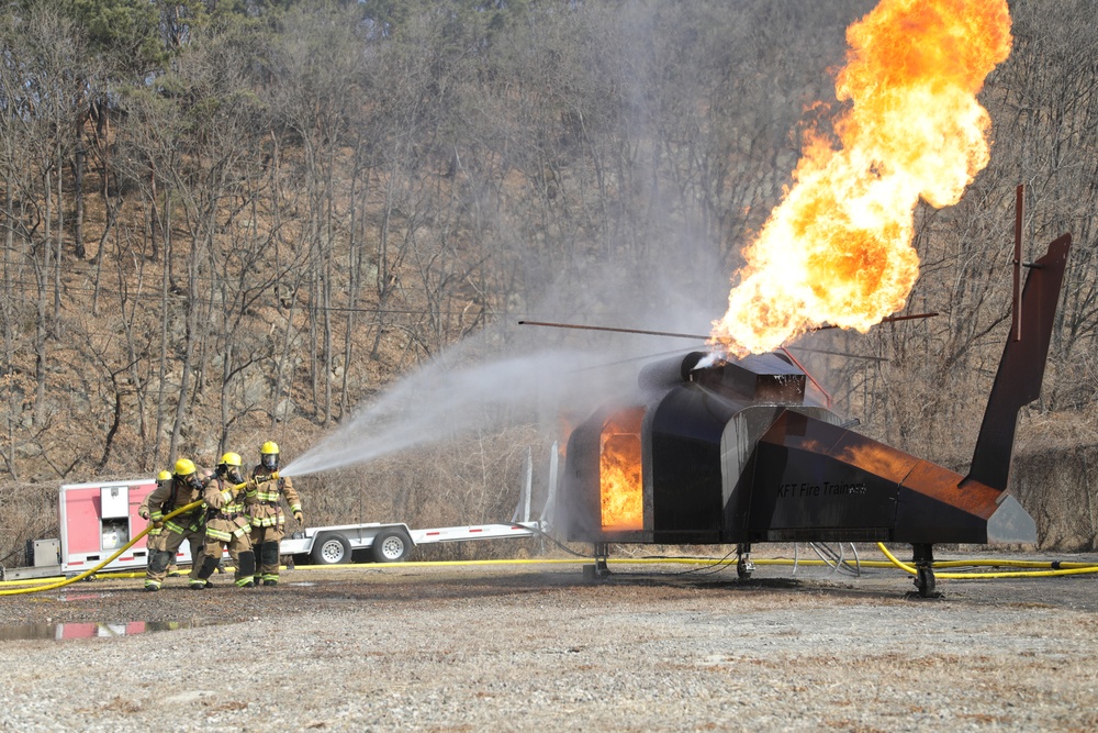 Marine Corps Firebirds Conduct Fires Training at Camp Casey