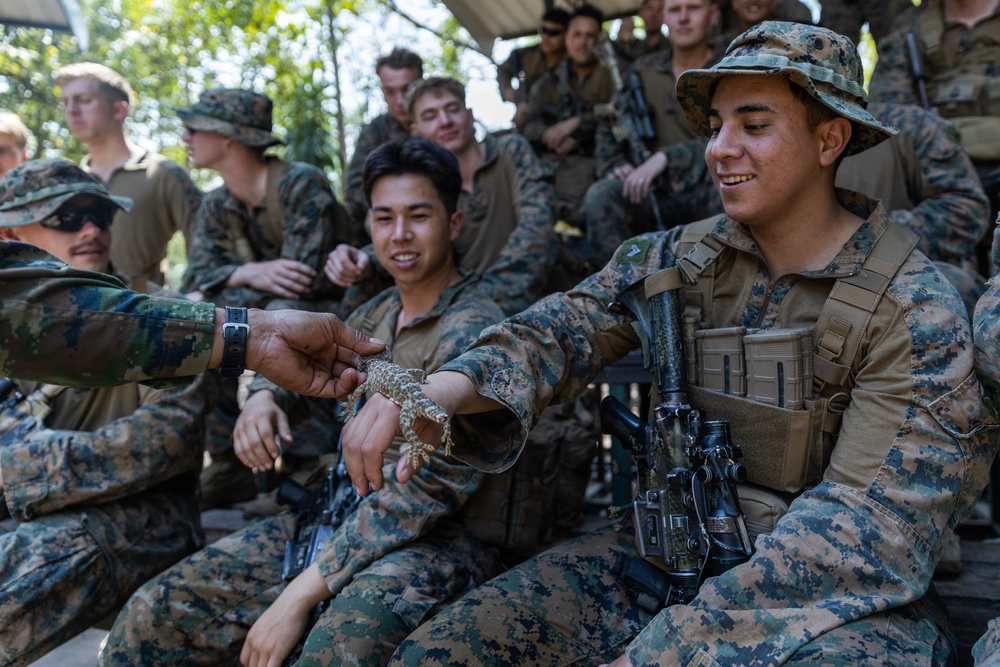 Cobra Gold 25: 1st LAR Bn. Marines, sailors learn jungle survival skills