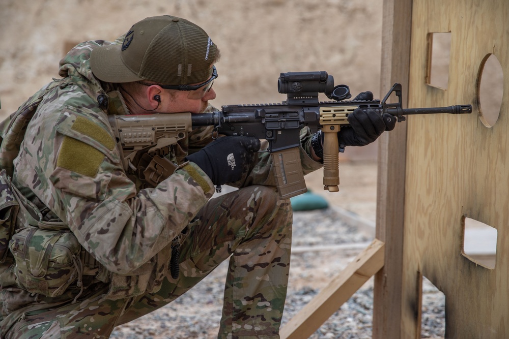 Dutch Forces Conduct Weapon Drills at Al Asad Air Base