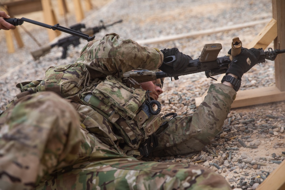 Dutch Forces Conduct Weapon Drills at Al Asad Air Base