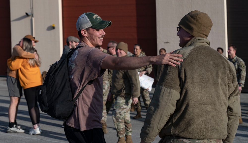 606th Air Control Squadron returns home from deployment