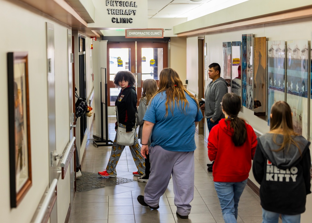 Cache Middle School's STEM program Tours Fort Sill