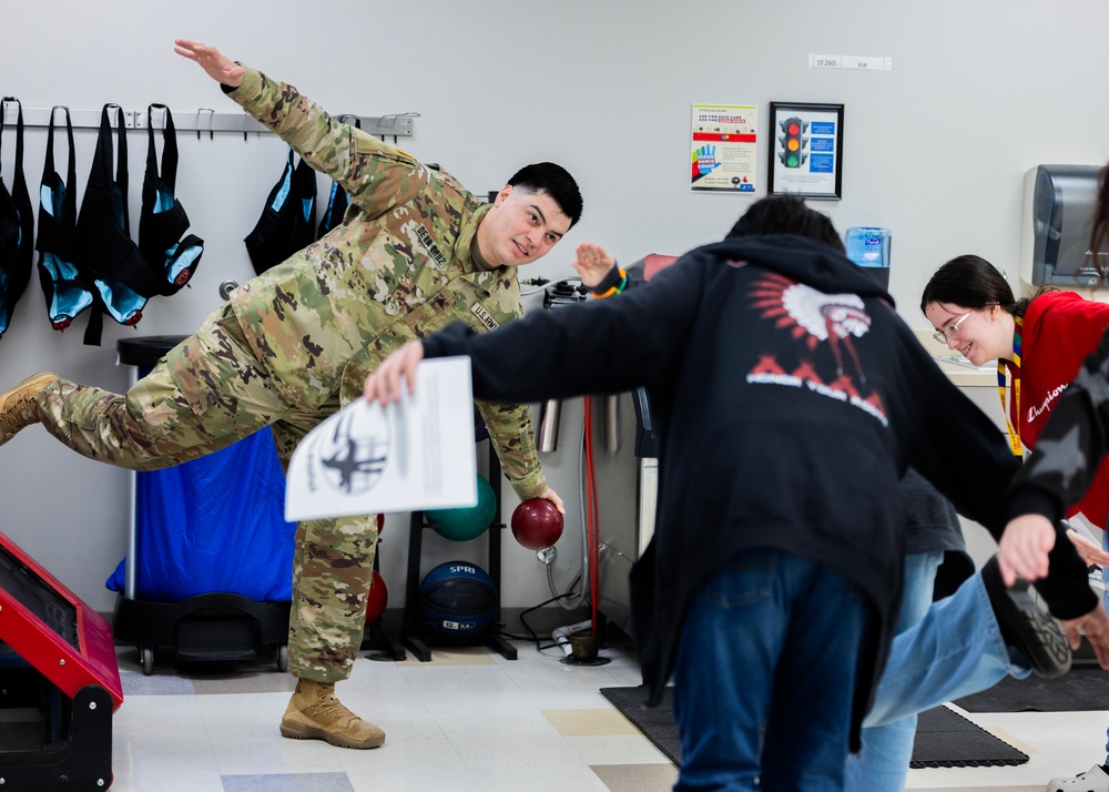 Cache Middle School's STEM program Tours Fort Sill