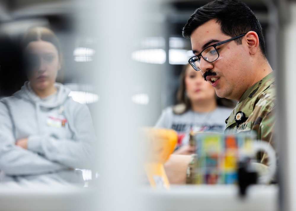 Cache Middle School's STEM program Tours Fort Sill