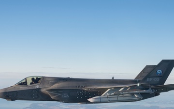 F-35B first test flight with AGM-158