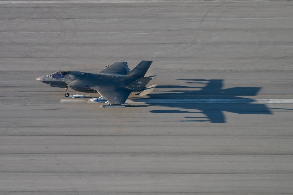 F-35B first test flight with AGM-158