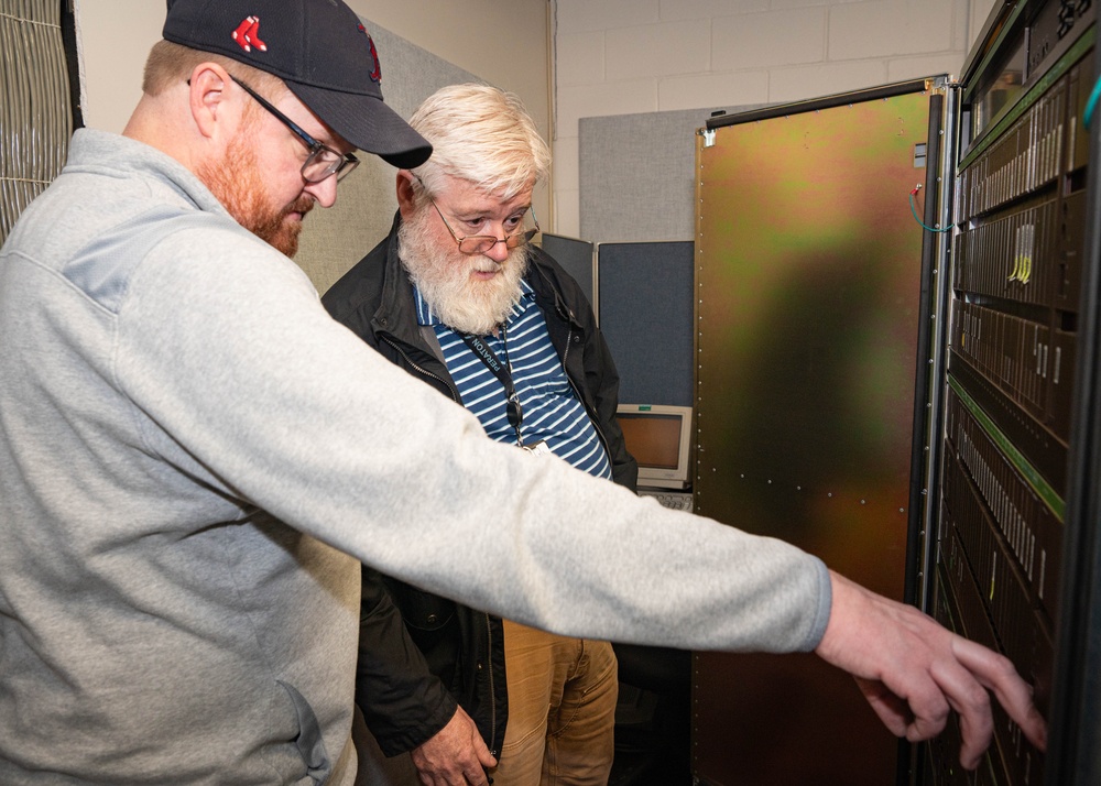 Offutt hangs up old telephone switch for good