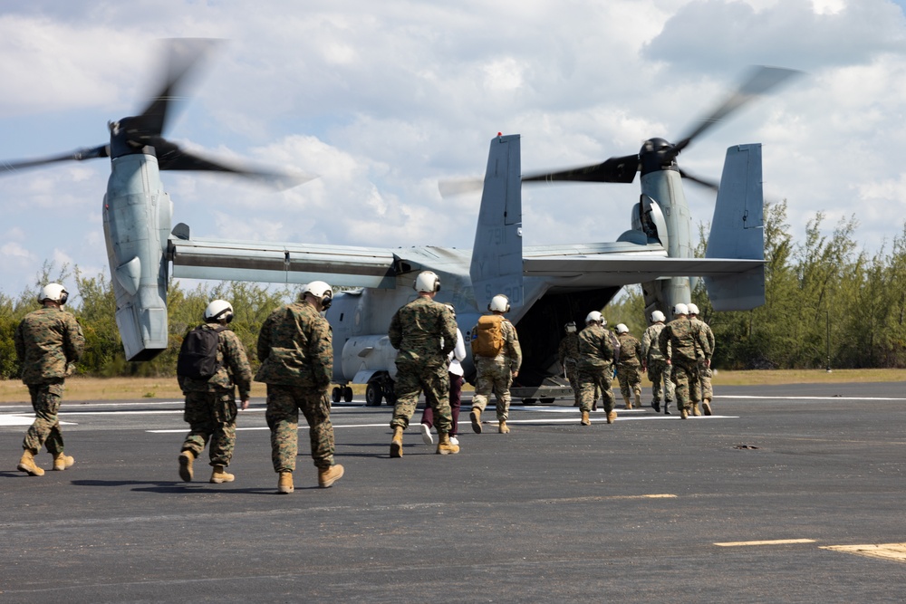 U.S. Marines and Sailors receive distinguished visitors in The Bahamas