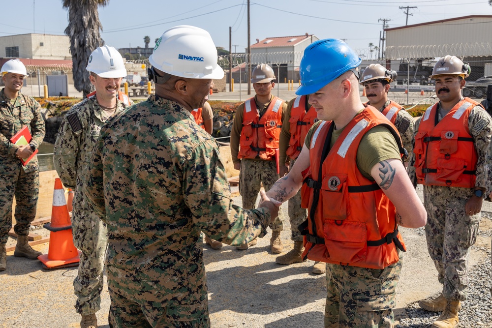 MCI-West CG recognizes servicemembers for Del Mar quay wall repairment