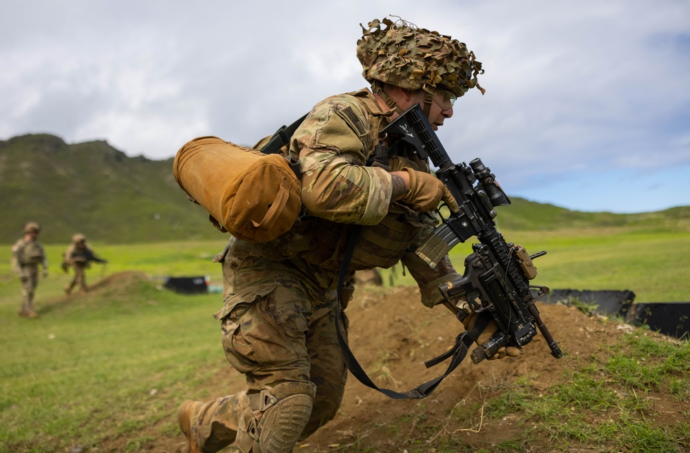 U.S. Army trains at USMC Range