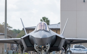 Lightning strikes the 125th Fighter Wing