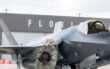 Thunder and Lightning: 125th Fighter Wing Welcomes F-35A Lightning II, strengthening national defense