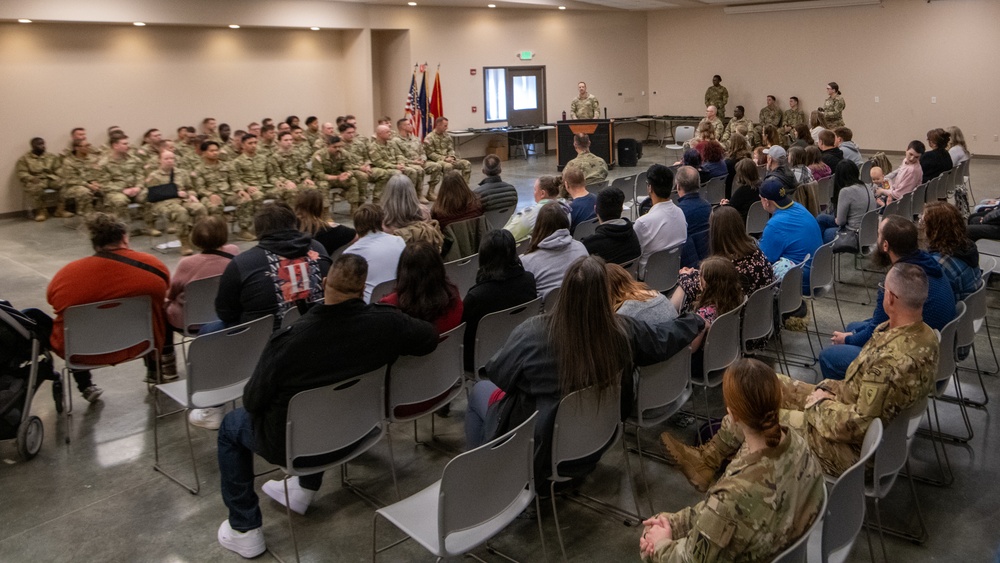 Leadership, Family Welcome Home Taskforce Indiana Airmen and Soldiers