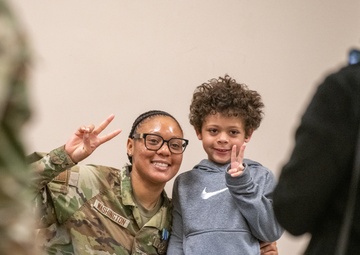 Leadership, Family Welcome Home Taskforce Indiana Airmen and Soldiers