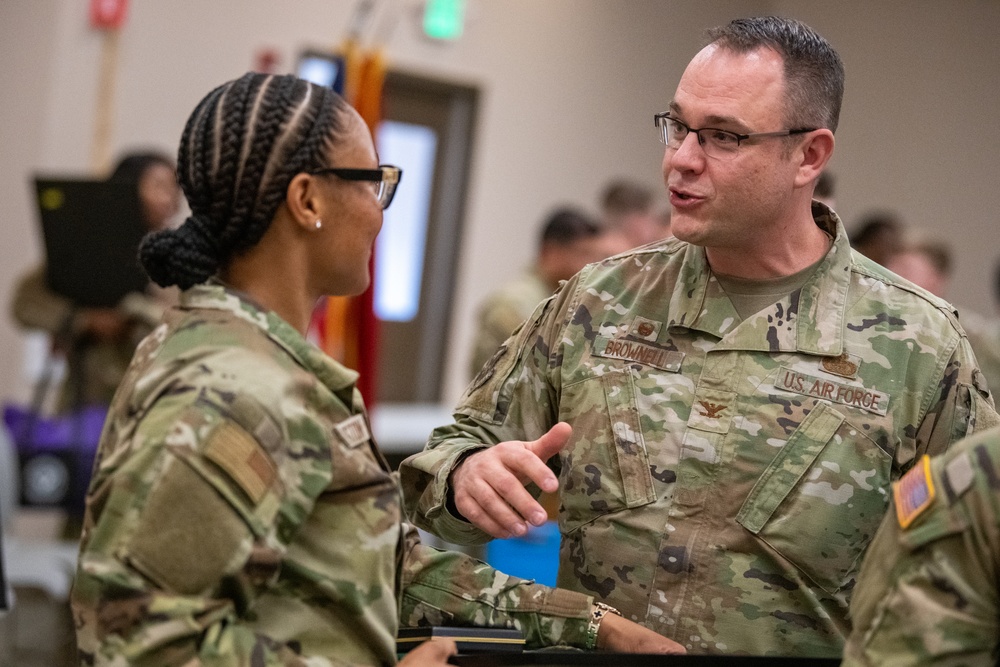 Leadership, Family Welcome Home Taskforce Indiana Airmen and Soldiers