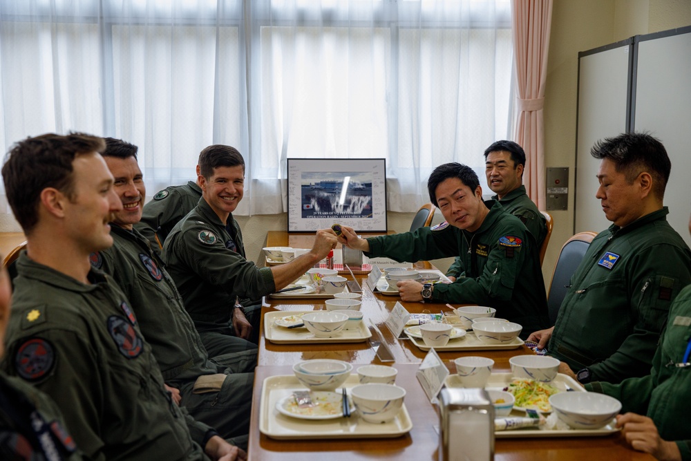 VAQ-141 And VQ-81 Leadership Lunch