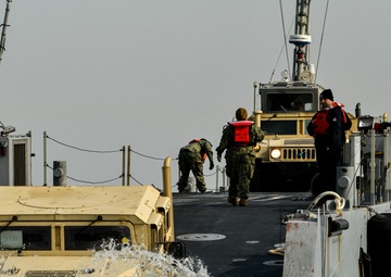 3rd Marine Logistic Group displays Combat Readiness on Dogu Beach