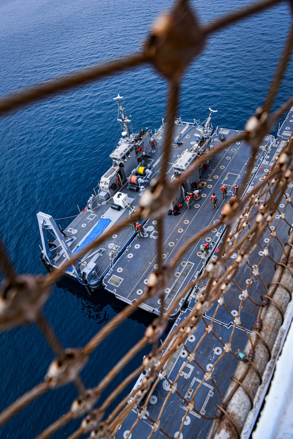 U.S. Naval Ship Dahl conducts offload operations with 3rd Marine Logistics Group