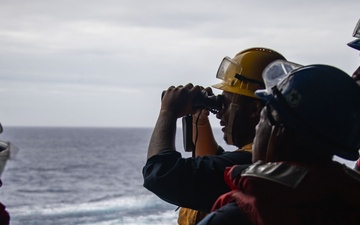 USS America (LHA 6) Conducts Fueling at Sea with USNS Tippeccanoe (T-AO 199)