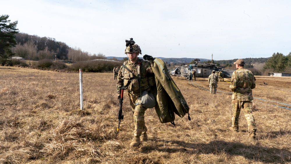 12th Combat Aviation Brigade conducts sling load recovery training