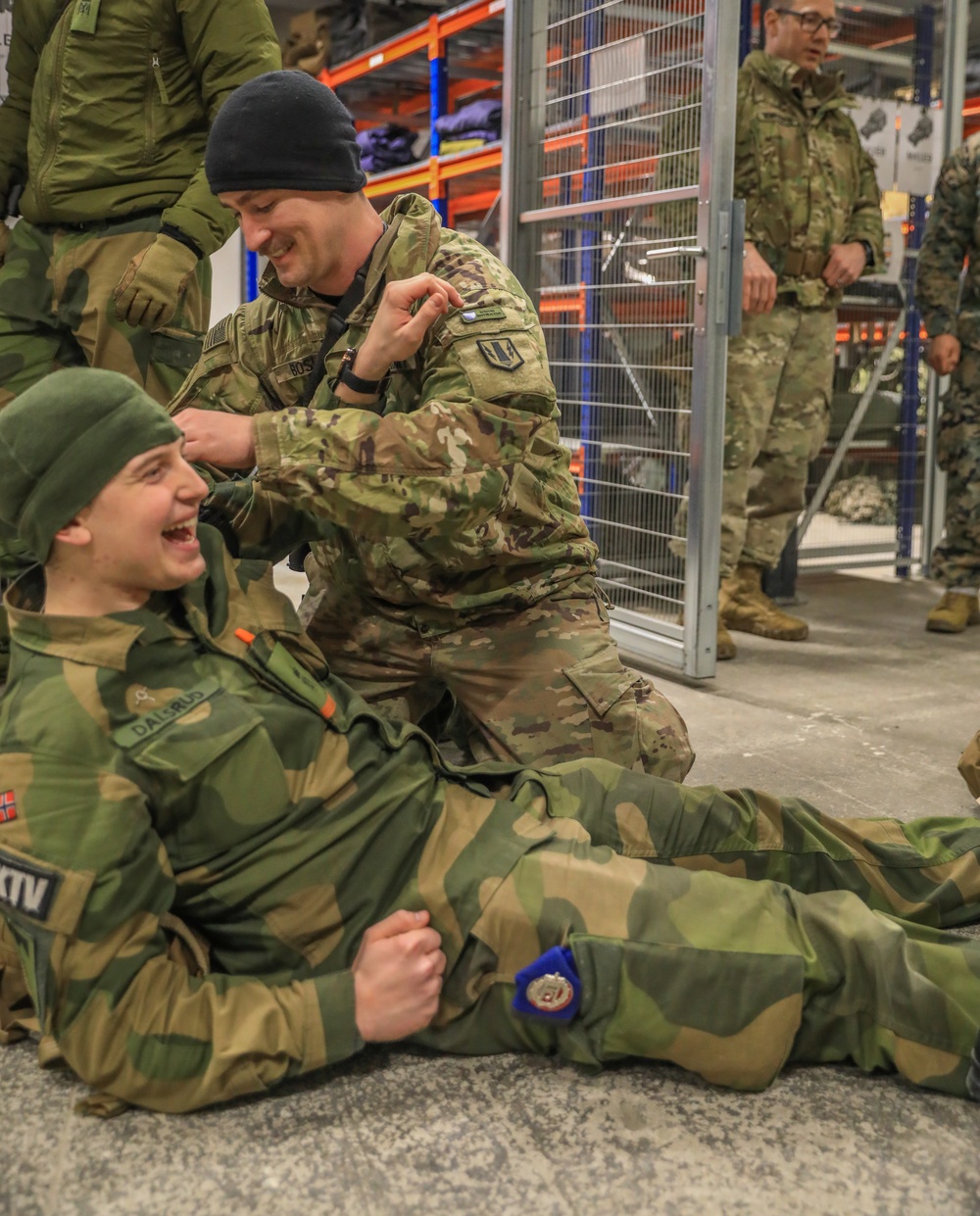 MLRS battalion conducts medical training in Norway with U.S. Navy Corpsmen  and Norwegian Army during exercise