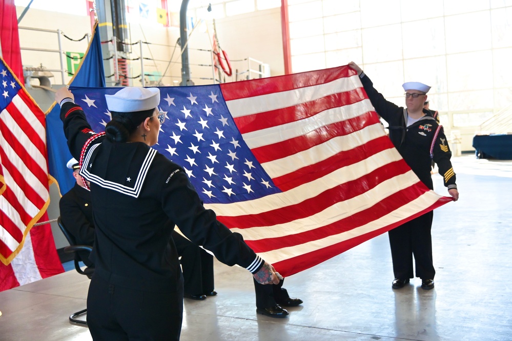 13 Folds in Surface Combat Systems Training Command Great Lakes Retirement Ceremony