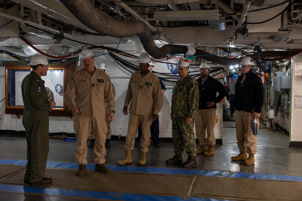 Commanding Officer Visit onboard USS BATAAN(LHD 5)