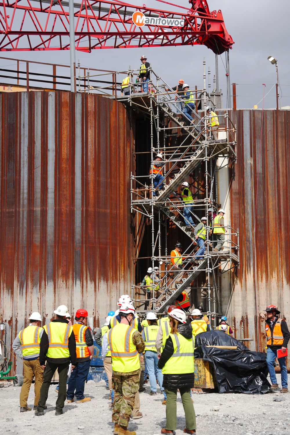 USACE hosts prospective contractors for Chickamauga Lock home stretch