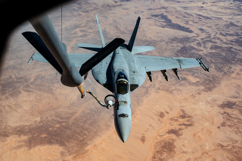 Mind the hornet’s nest: U.S. Navy Super Hornets soar over CENTCOM AOR