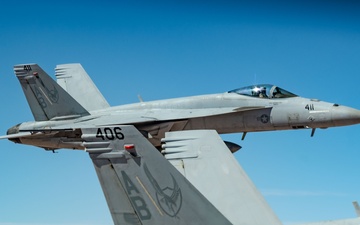 Mind the hornet’s nest: U.S. Navy Super Hornets soar over CENTCOM AOR