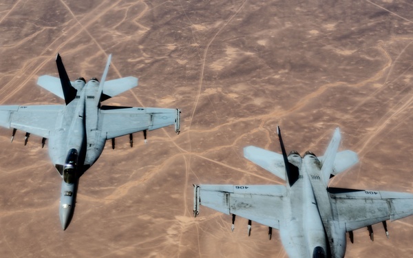 Mind the hornet’s nest: U.S. Navy Super Hornets soar over CENTCOM AOR