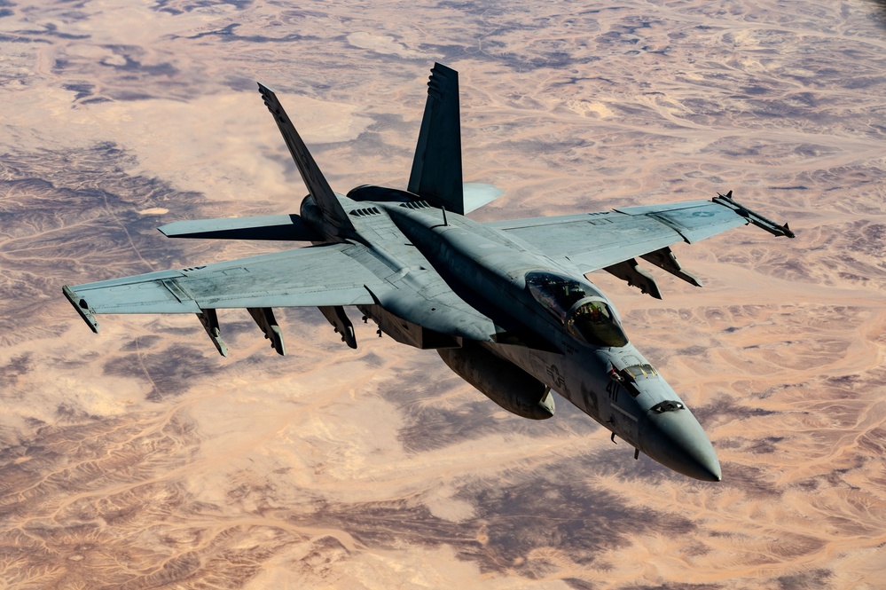 Mind the hornet’s nest: U.S. Navy Super Hornets soar over CENTCOM AOR