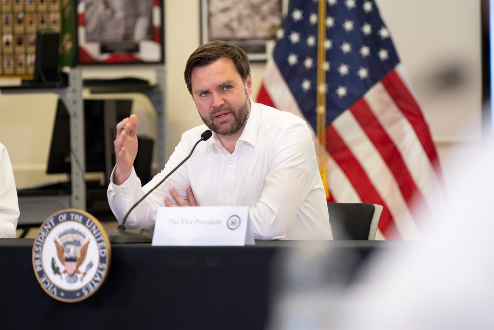 VPOTUS, SECDEF, DNI visit Texas Southern Border