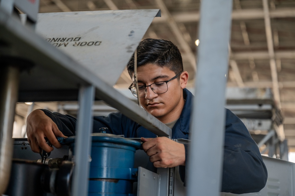 Team Hickam's 15th MXS Backshops ensure aircraft stay mission-ready