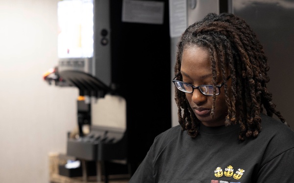 McFaul Sailors Prepare Meals for Local Mobile Community