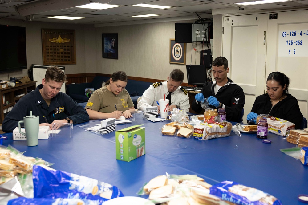 McFaul Sailors Prepare Meals for Local Mobile Community