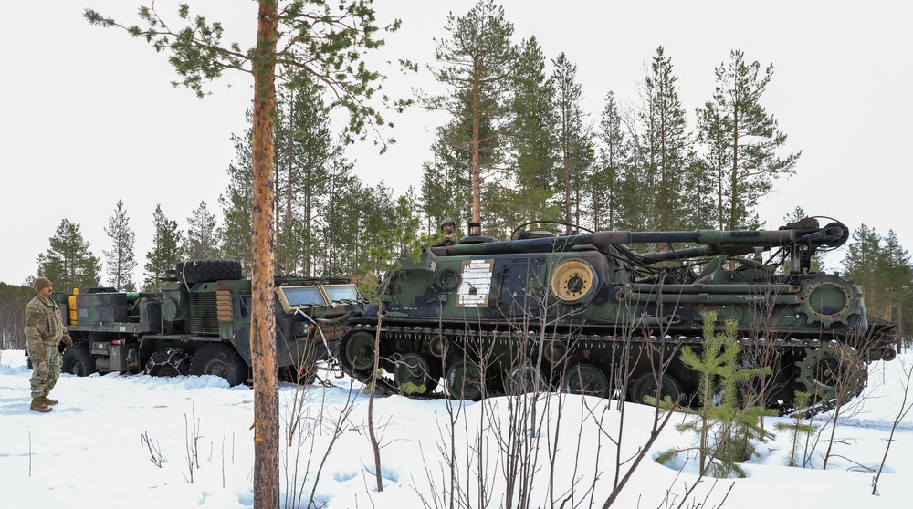 MLRS battalion maintenance crew conducts recovery operations during exercise in Norway