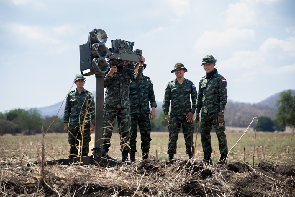 Members of the Royal Thai Armed Forces prepare for a Stinger/Starstreak engagement near Lop Buri, Thailand