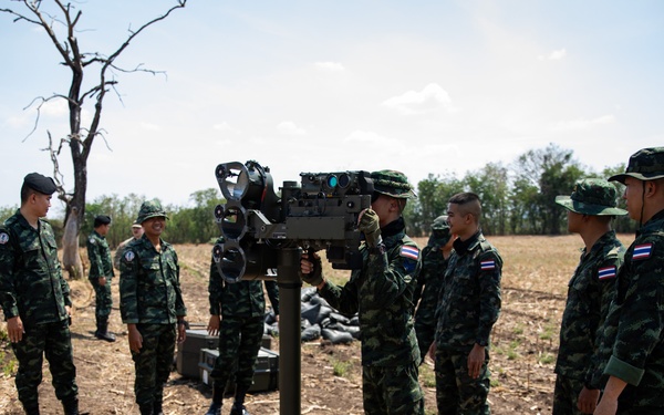 Members of the Royal Thai Armed Forces prepare for a Stinger/Starstreak engagement near Lop Buri, Thailand