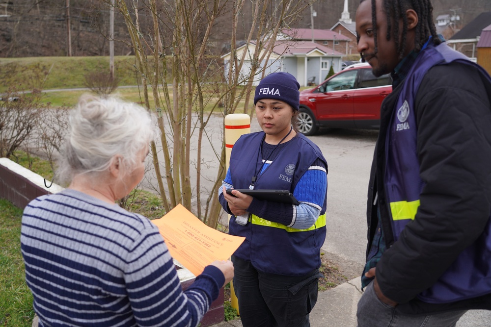 FEMA’s Disaster Survivor Assistance Crews Canvass Neighborhoods of Jenkins, KY Following Recent Flooding&amp;#xA;