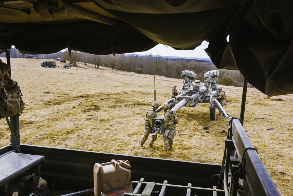 U.S. Army platoons certify in fire support and field artillery