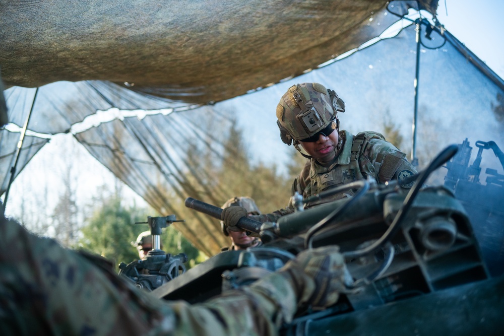 U.S. Army platoons certify in fire support and field artillery