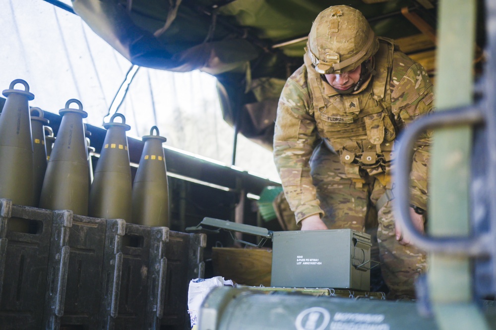 U.S. Army platoons certify in fire support and field artillery