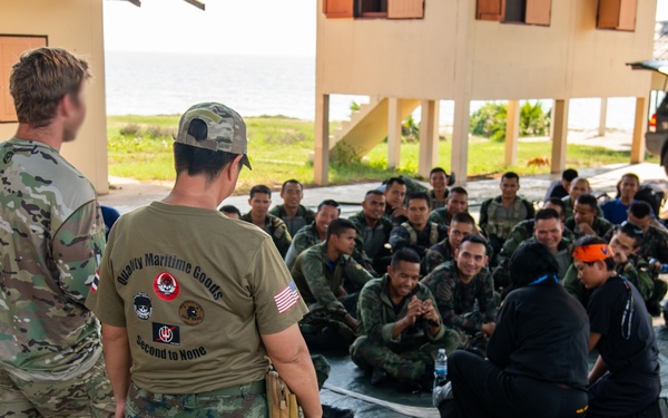 Cobra Gold 25 | Thailand, U.S military free-fall training