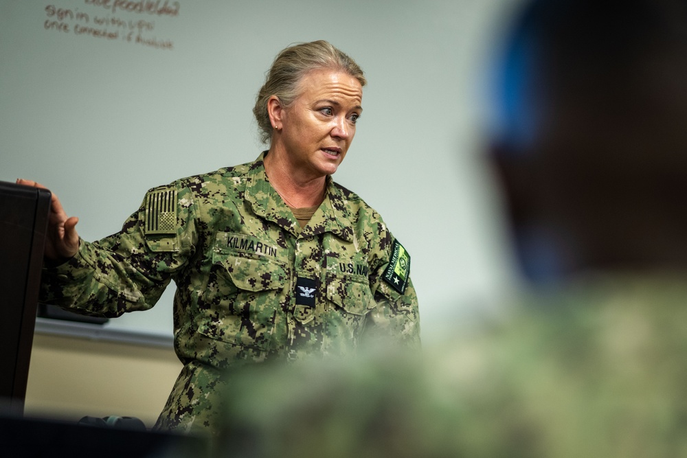 Navy reservists train trauma nursing during Operation Blue Horizon