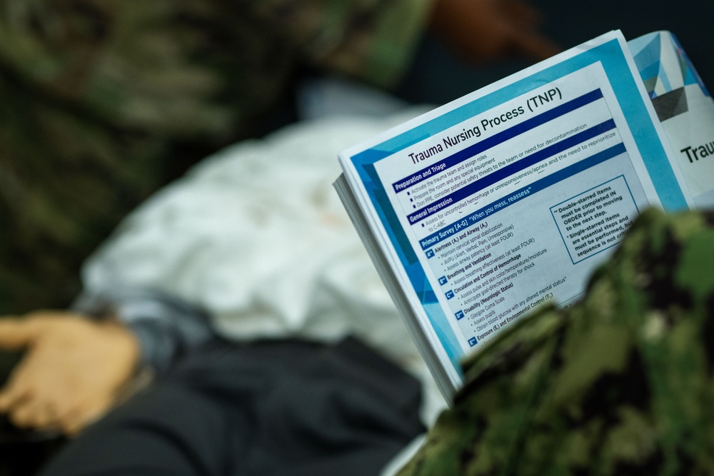 Navy reservists train trauma nursing during Operation Blue Horizon