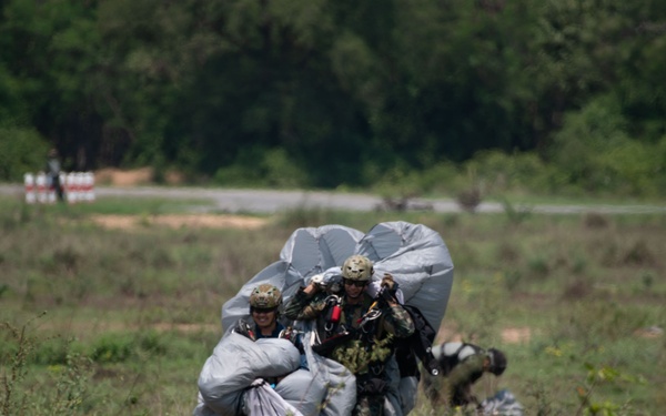 Cobra Gold 25 | Thailand, U.S military free-fall training