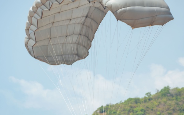 Cobra Gold 25 | Thailand, U.S military free-fall training
