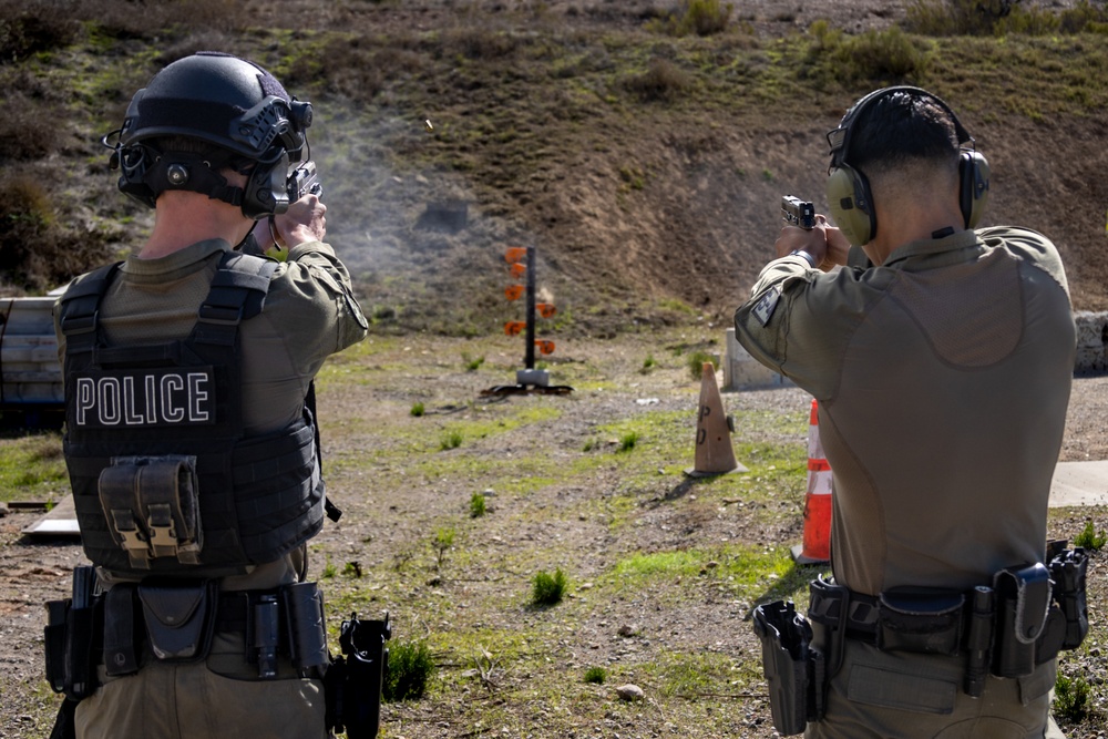 Marines conduct SRT Range MCAS Miramar