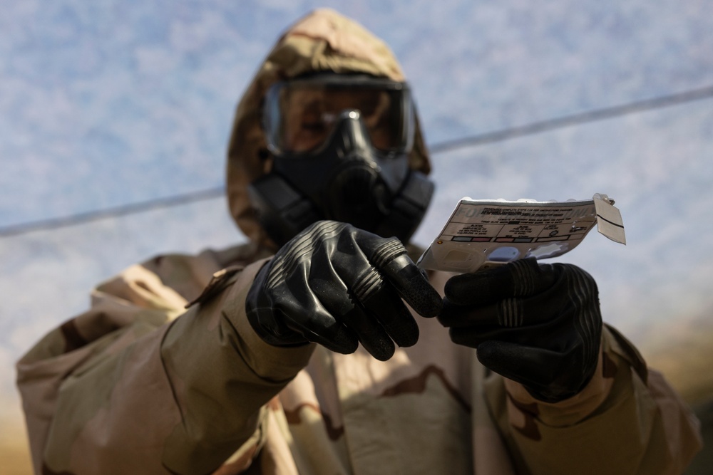 QUART 25.2: Marines and Sailors with the 11th MEU conduct a CBRN defense drill